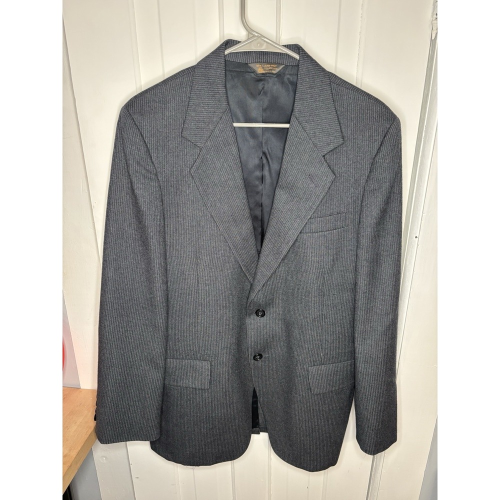 Kuppenheimer Men's Suit Jacket 100% Pure Wool Dark Gray W/ Stripes USA Size 44R‎